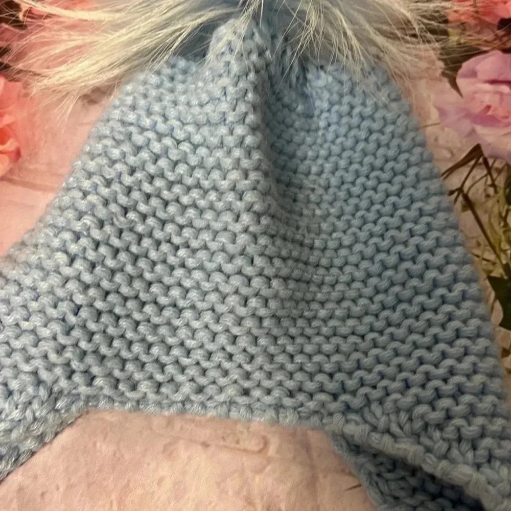 Knitted kids hat with fur pom poms for ages 2-4 - Picture 4 of 5